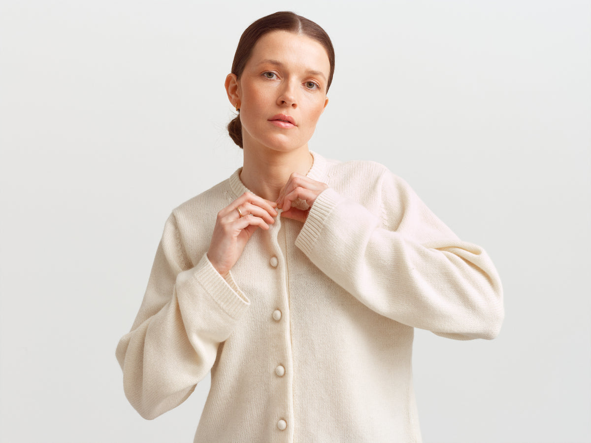 Verona cardigan full detail