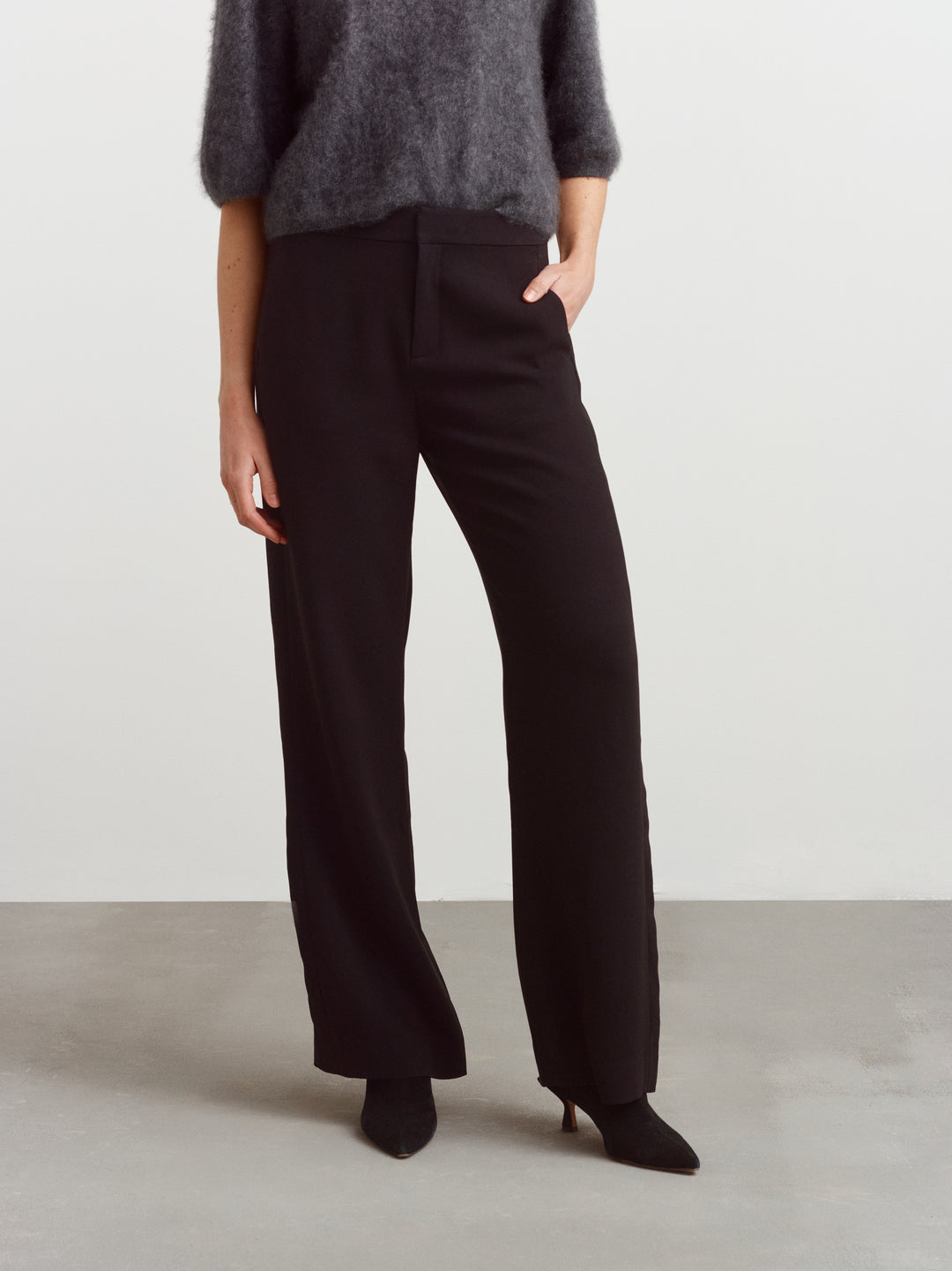 Helsinki suit pant in black acetate, mid-to-high waist with a straight wide leg