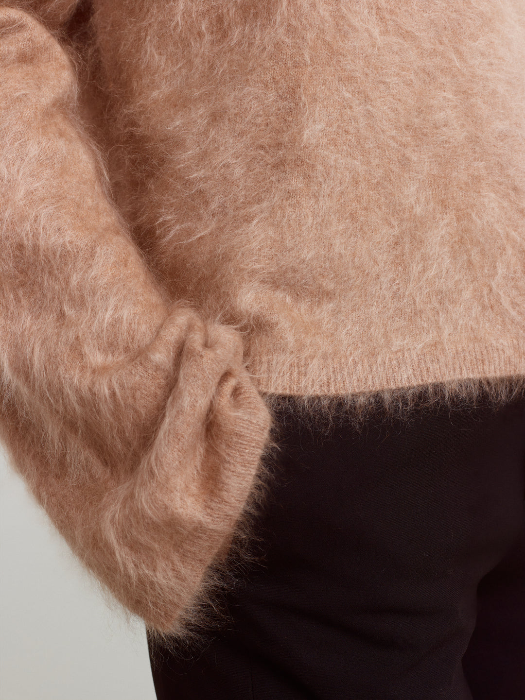 Montreal sweater in mushroom brushed cashmere, close-up of the soft brushed texture at the cuff